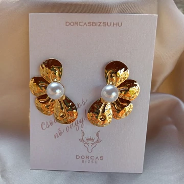 Nemesacél arany virágos fülbevaló