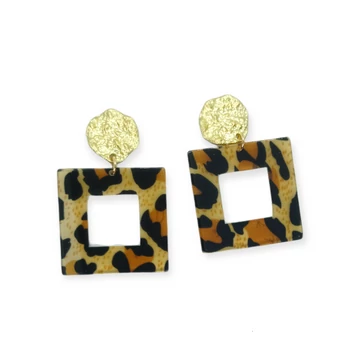 LEOPÁRD MINTÁS FÜLBEVALÓ