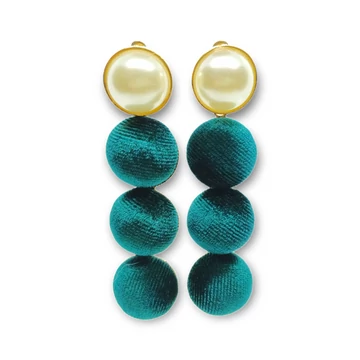 ZÖLD BÁRSONY FÜLBEVALÓ- TEKLAGYÖNGGYEL