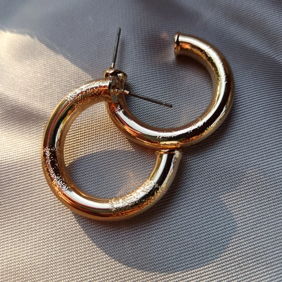 Vastag arany karika fülbevaló