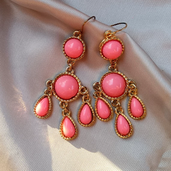 Lazac színű lógós fülbevaló