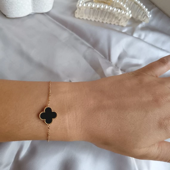 Arany-fekete lóhere karkötő