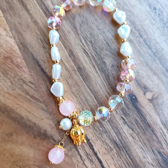 Pink tulipán karkötő üveggyöngyös