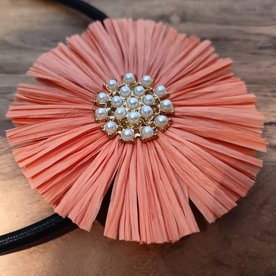 Narancs margaréta nyaklánc