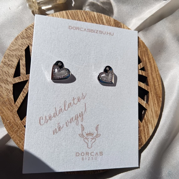 Nemesacél ezüst szivecskés köves fülbevaló