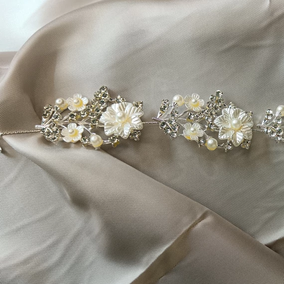 Esküvői, menyasszonyi fejdísz tekla