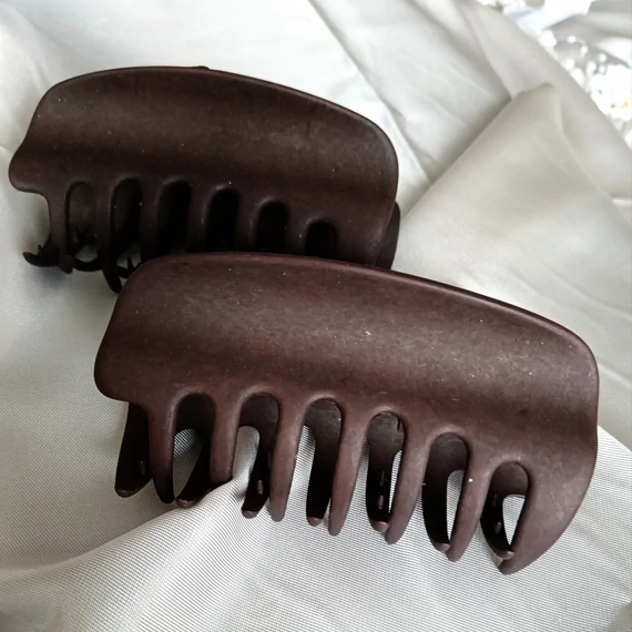  Kaucsuk törhetetlen hajcsat széles_BARNA