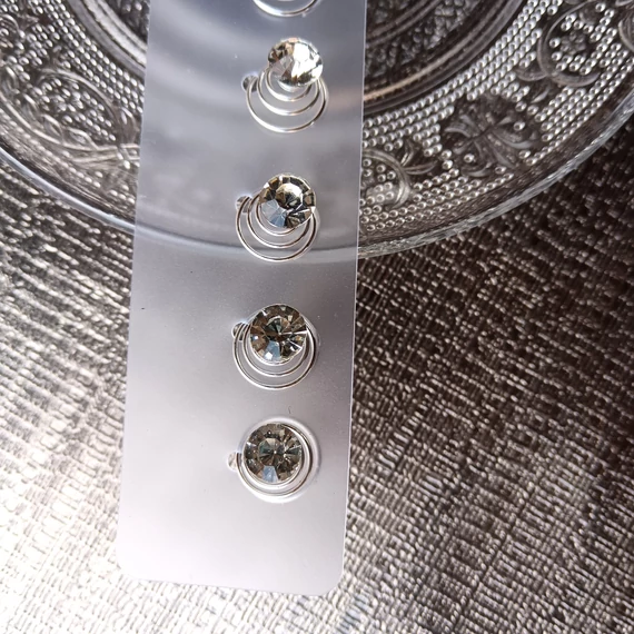 Köves hajtűspirál