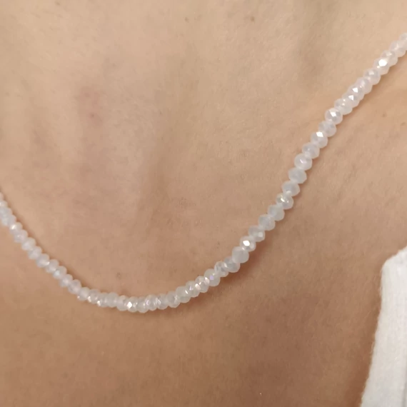 Üveggyöngy nyaklánc