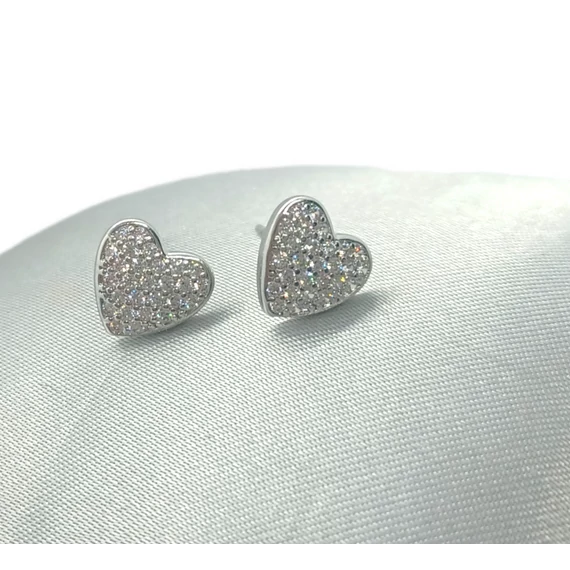 SZÍV ALAKÚ KÖVES NEMESACÉL FÜLBEVALÓ