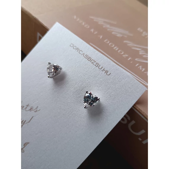 NEMESACÉL FÜLBEVALÓ SZÍV KÖVES-SILVER