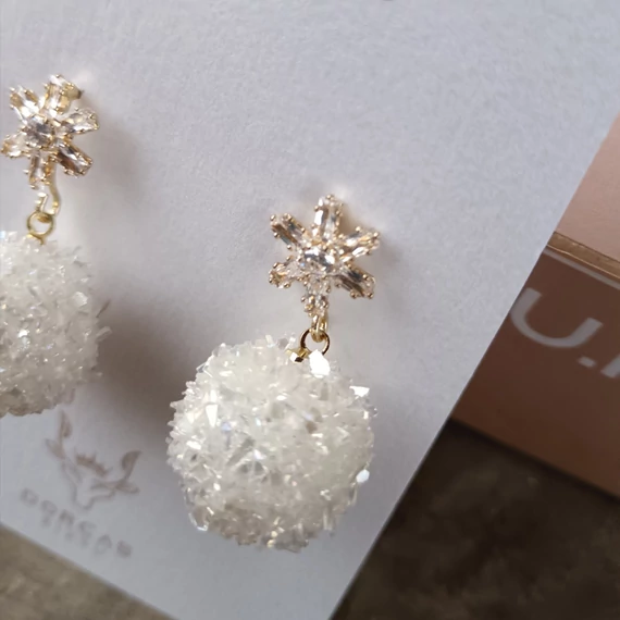 Kristály hógömb fülbevaló