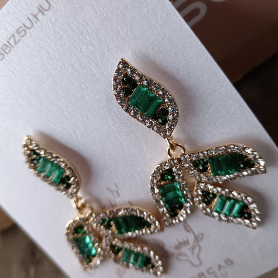 Zöld virágos fülbevaló