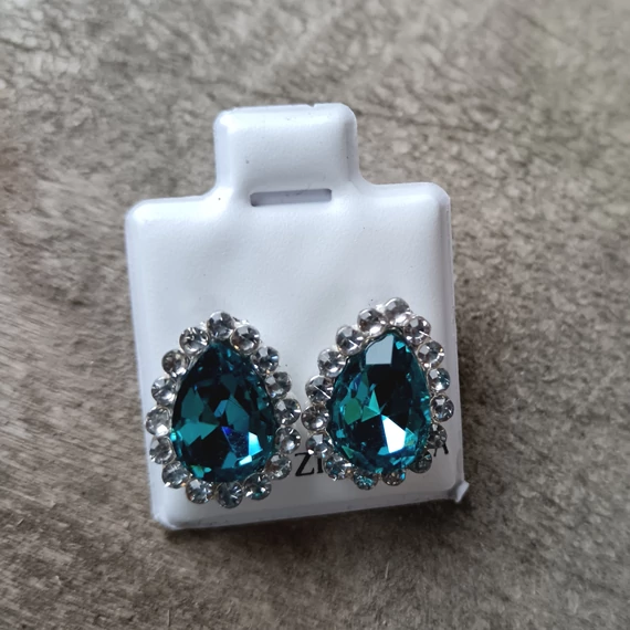 Csepp köves fülbevaló