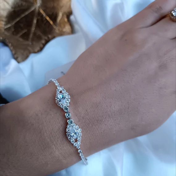 SILVER_Köves karkötő