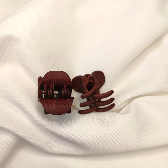 Kaucsuk törhetetlen hajcsat_ közép méret BARNA